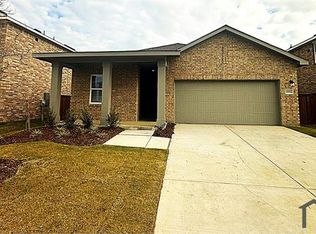 1866 Purtis Creek Dr #1, Forney, TX 75126