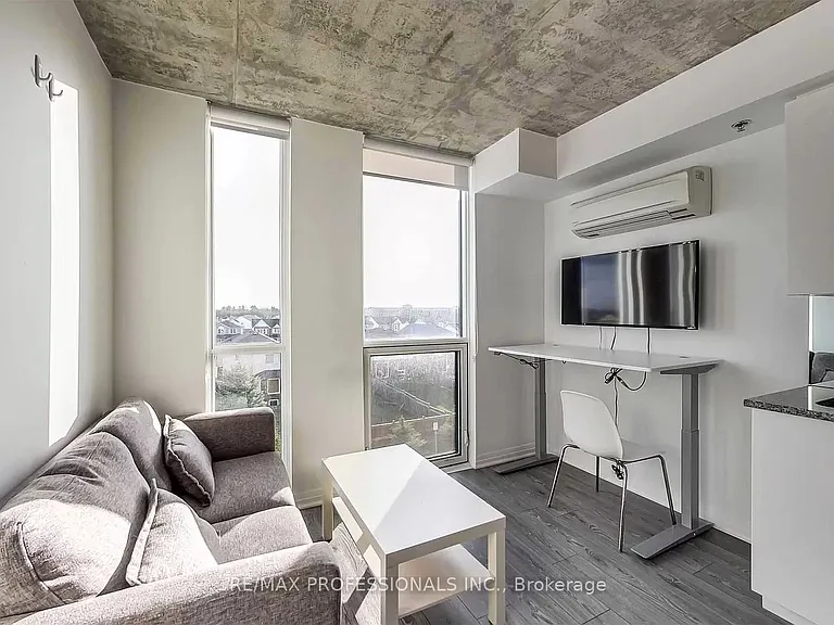 1900 Simcoe St N #444 — Photo 4