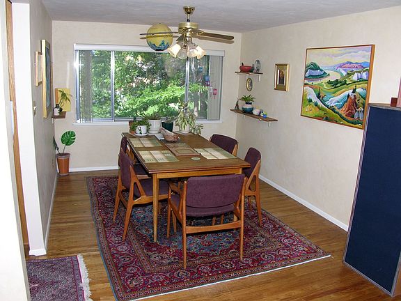 Separate dining room