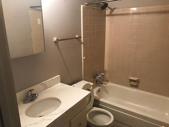4th image of 4120 Hessmer Ave APT 2