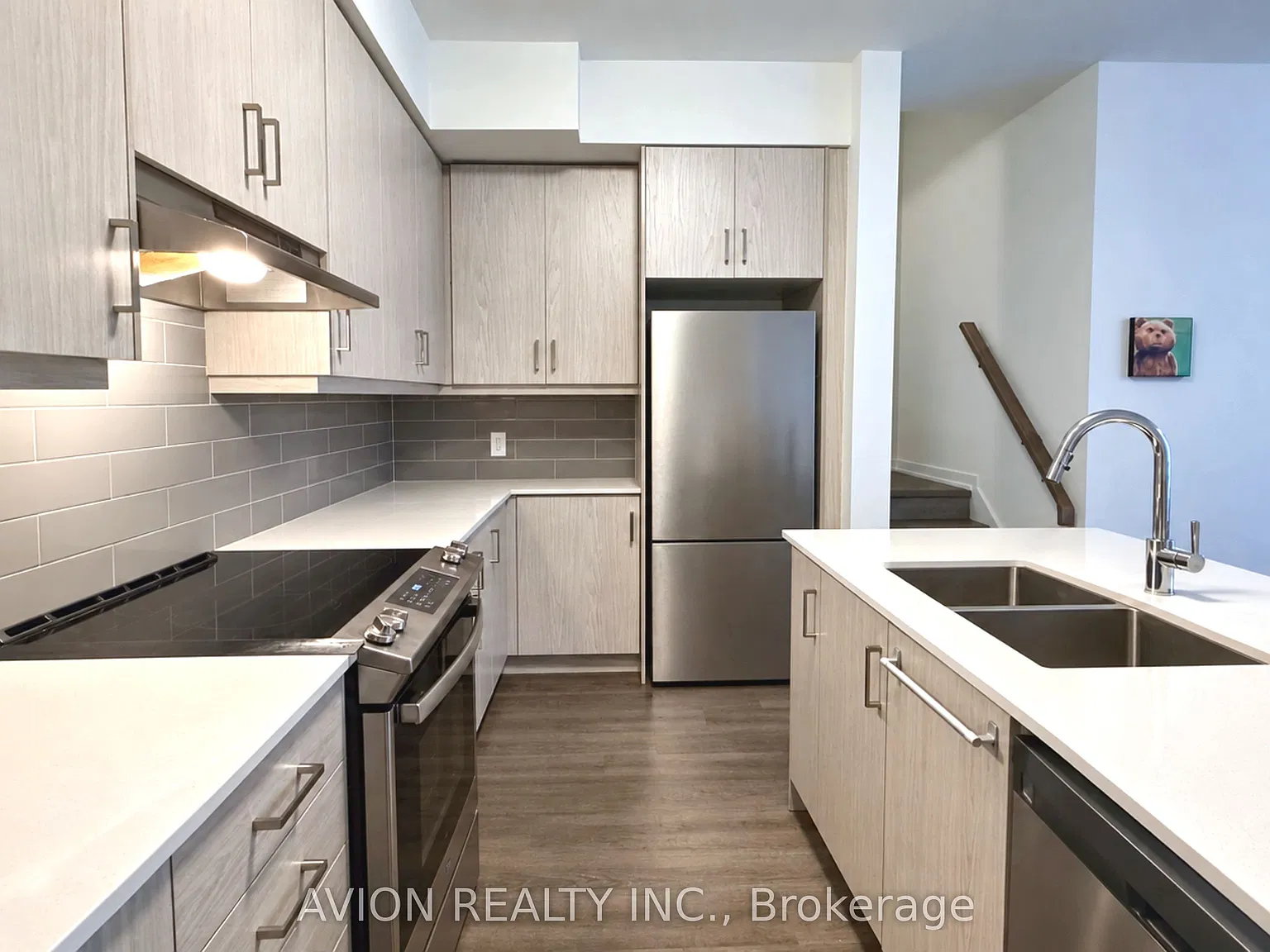 3 bed, $3,500 — Photo 4