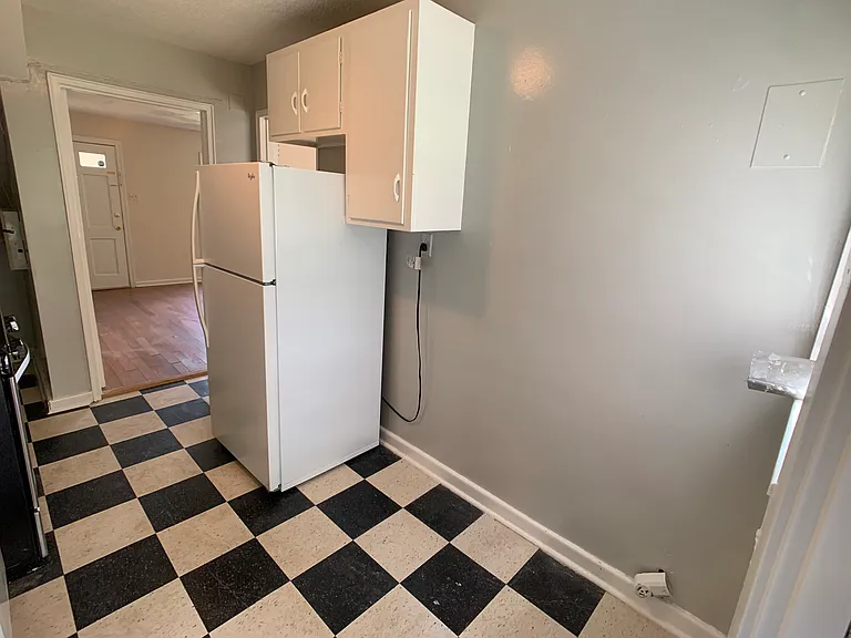 1684 Valley Ave — Photo 41