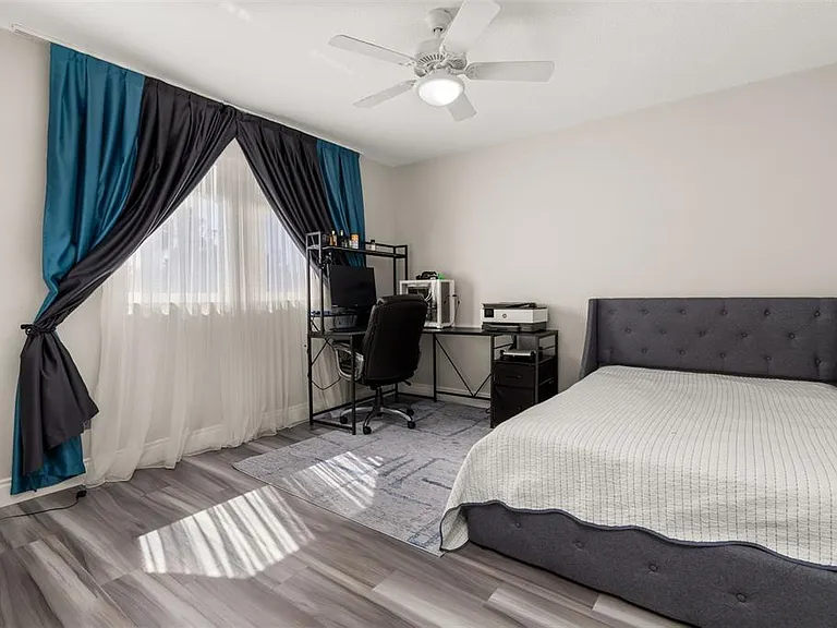 13247 Hatherton Cir — Photo 39