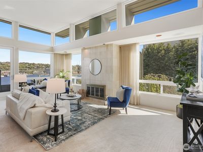 1740 Aurora Avenue N #402, Seattle, WA, 98109