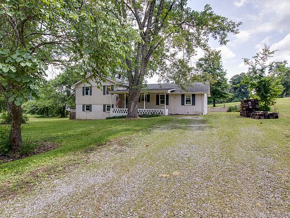 3rd image of 295 Hill Ct