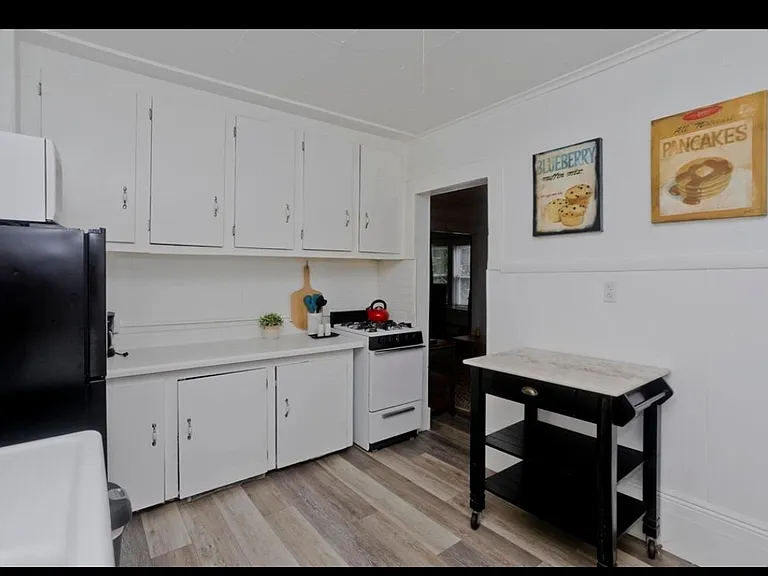 337 Newton St #2 — Photo 4