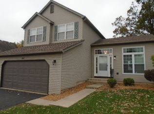 1907 Pine Dr, McHenry, IL 60051