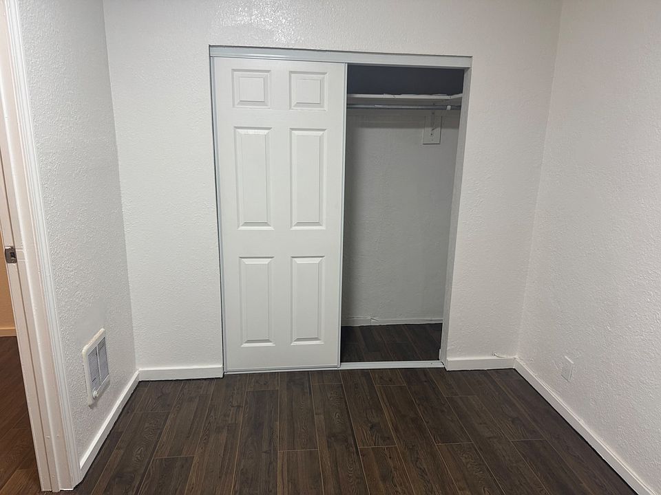 Unit Photo