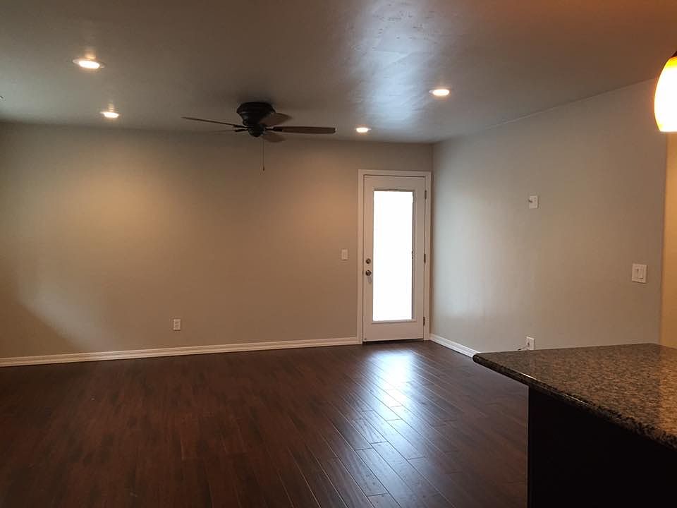 2nd image of 22206 J St