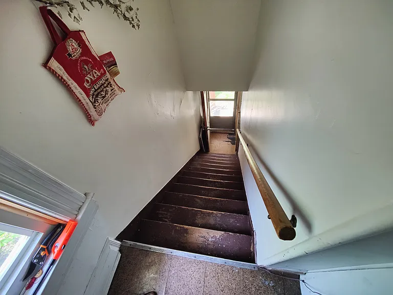 Jarvis Ave — Photo 22