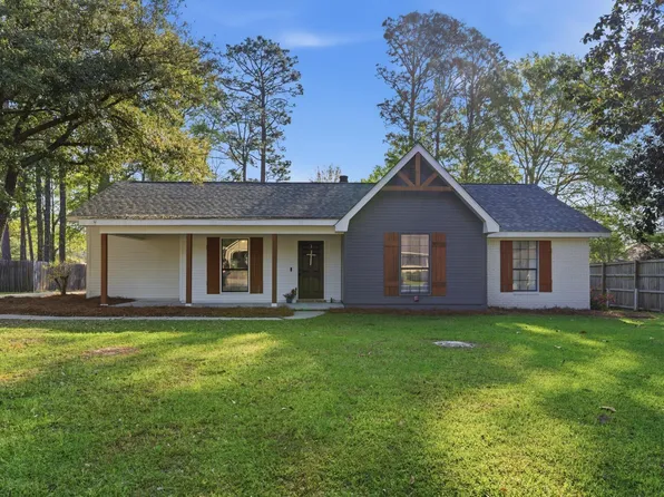 403 Kensington Dr, Hattiesburg, MS 39402