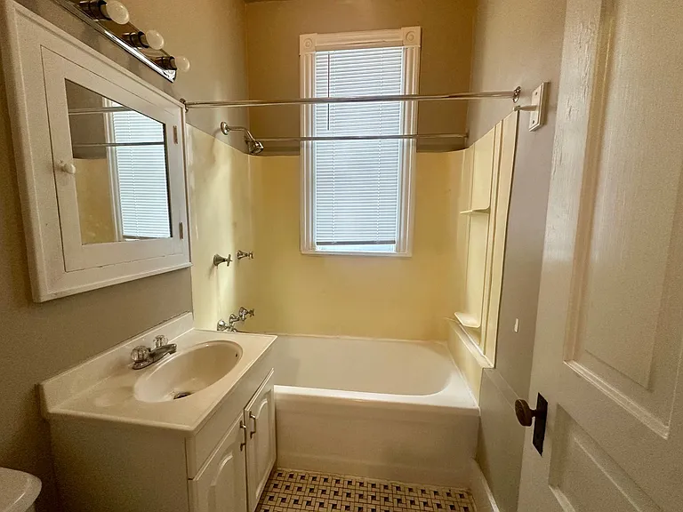 2495-97 Cramer / 1823 Bradford — Photo 29