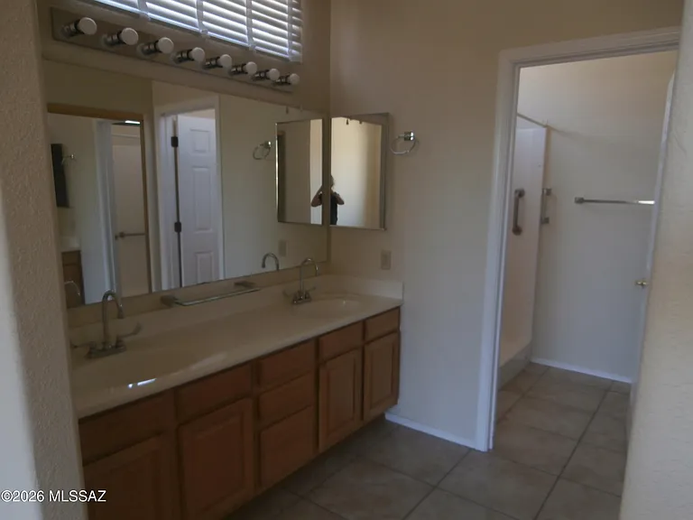 948 W Ashworth Rd — Photo 18