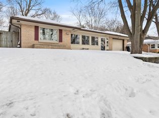 233 S Hine Ave, Waukesha, WI 53188