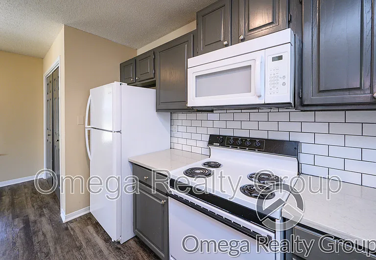40 Ratliff St #15 — Photo 10