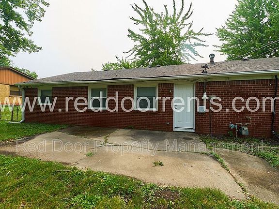 4th image of 2032 N Fairhaven Dr