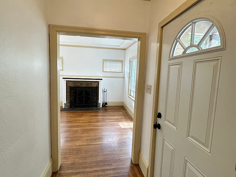 1532 Woolsey St #A — Photo 21