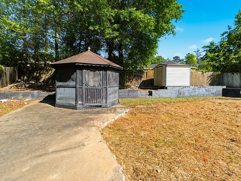 520 Asa Dr — Photo 34