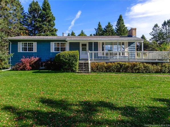 44 Neck Rd, Quispamsis, NB E2G 1J5