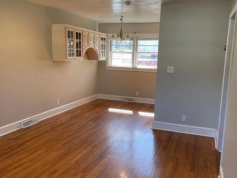 21 Blackburn St — Photo 9