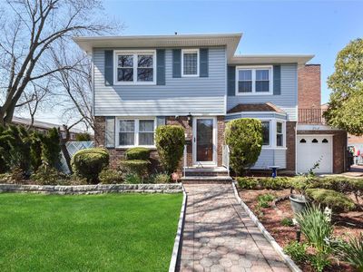 266-05 E Williston Avenue, Floral Park, NY, 11001