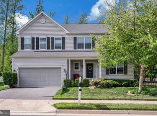 70 Colemans Mill Dr, Fredericksburg, VA 22405