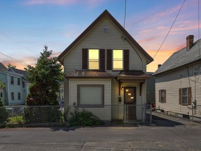 4 L St, Lowell, MA, 01850