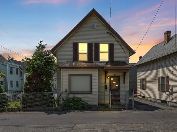4 L St, Lowell, MA 01850