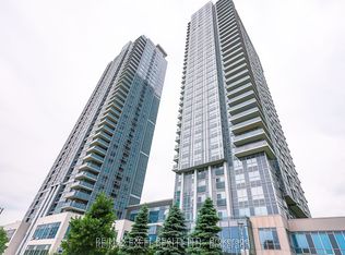 275 Village Green Sq #1215, Toronto, ON M1S 0L8