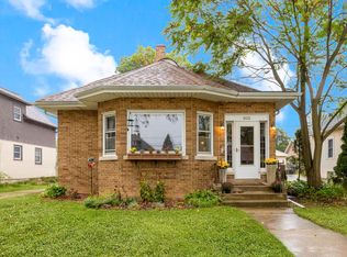 5113 W Wells St, Milwaukee, WI