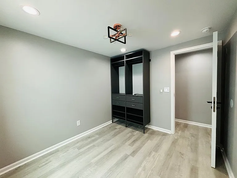 424B N Main St — Photo 9