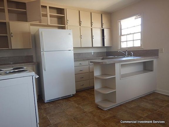 2nd image of 405 S Jeffers St