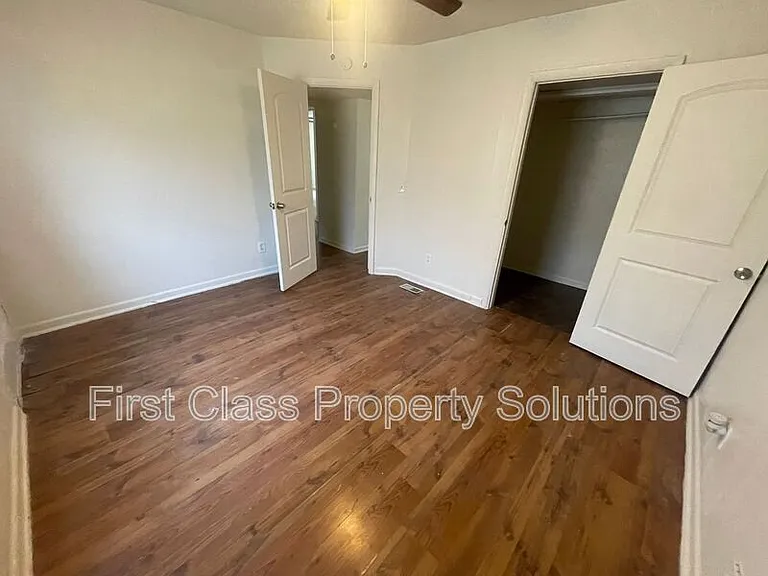 1731 NW 32nd St #15 — Photo 10