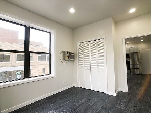 4th image of 34-20 Broadway #1
