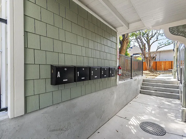 1533 Lafayette St #3 — Photo 21