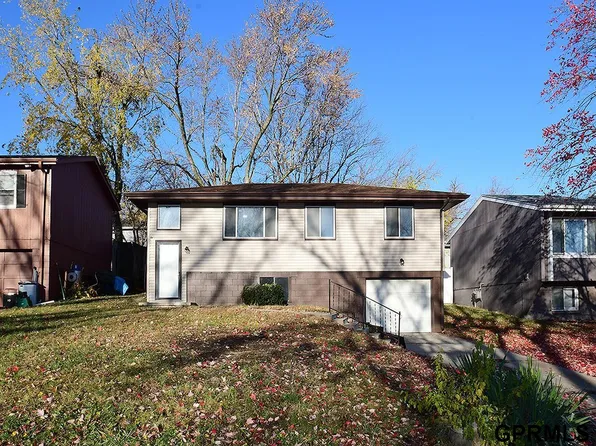 4828 N 130th Cir, Omaha, NE 68164