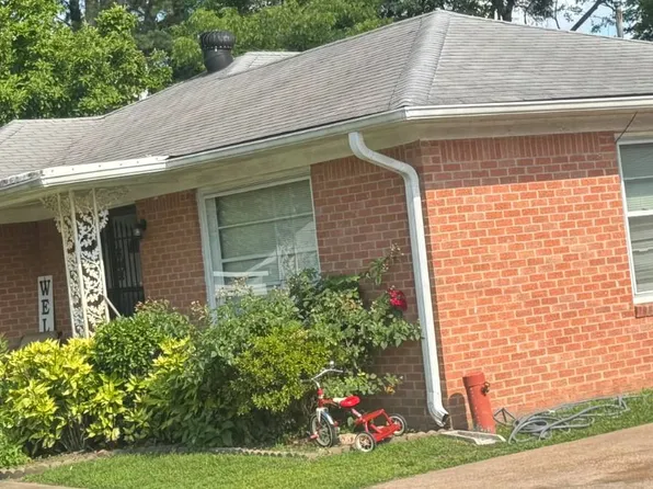 305 Smith St, Magnolia, AR 71753