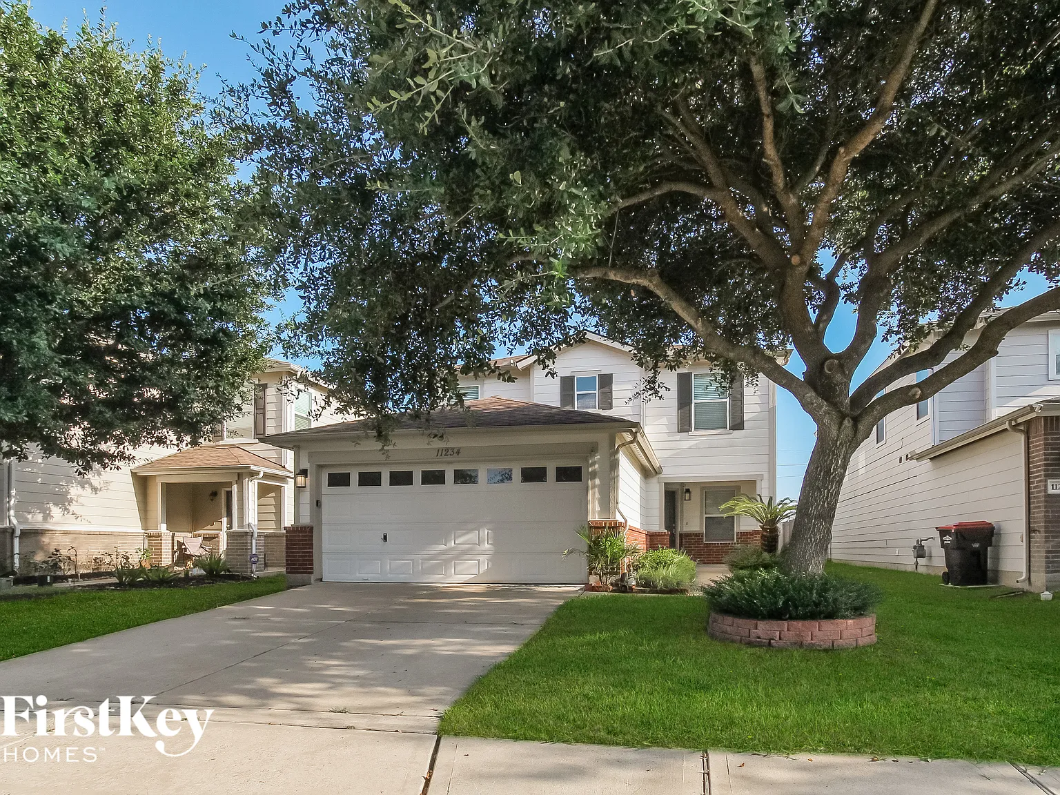 4 bed, 3.0 bath, 2460 sqft, $2,440 — Photo 2