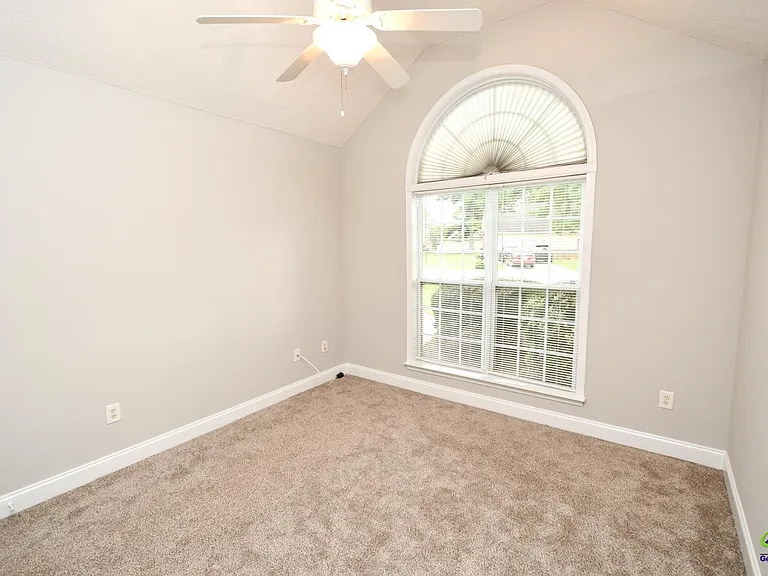 304 Newport Ave — Photo 19