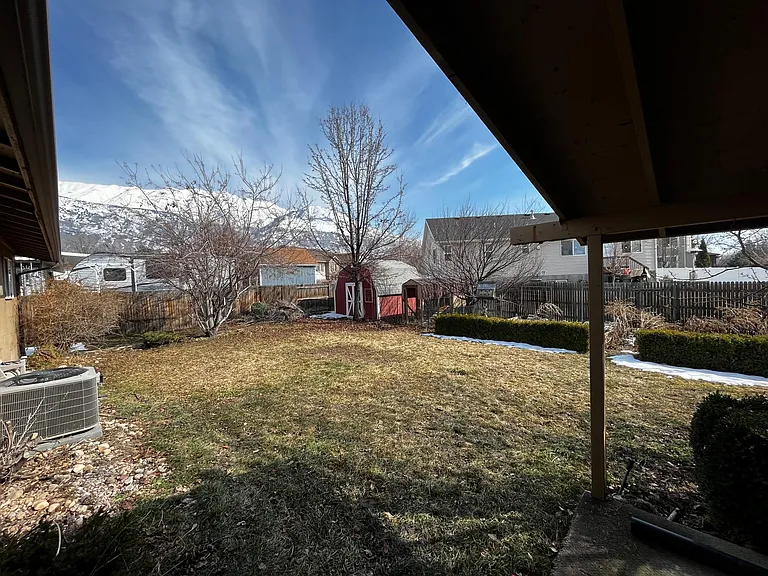 670 Cherry Hill Dr #B — Photo 16
