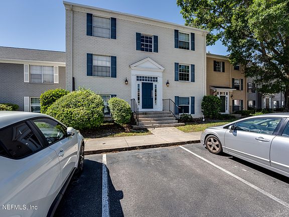 4th image of 4330 PLAZA GATE Lane S #202