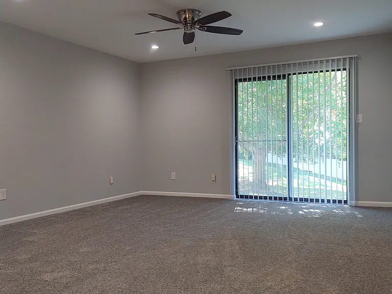 KINGSGATE VILLAGE APARTMENTS — Photo 7