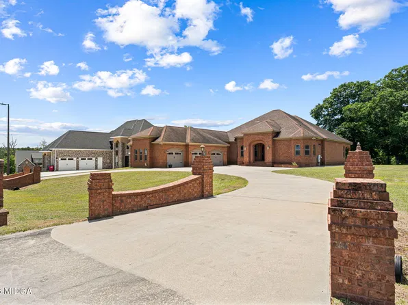215 Little Hickory Dr, Lizella, GA 31052
