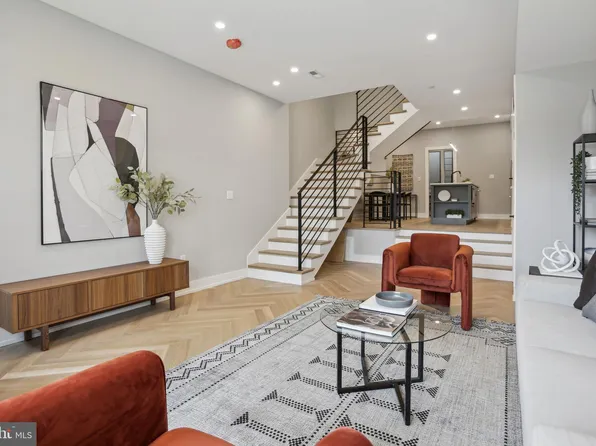 2029 3rd St NE #2, Washington, DC 20002