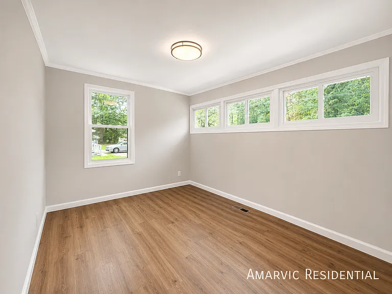 807 Candlewood Dr — Photo 12