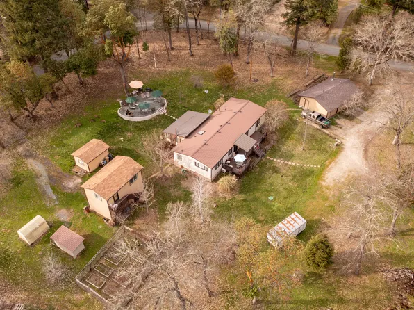 1678 Russell Rd, Merlin, OR 97532