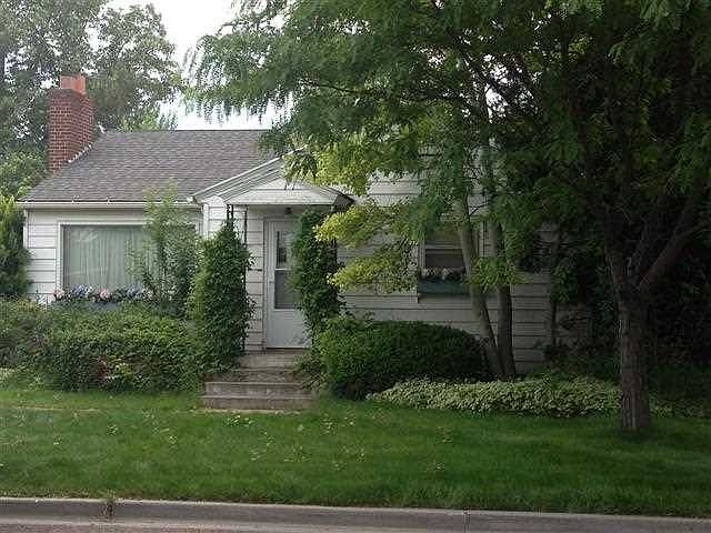1st image of 1434 Spruce Ave E