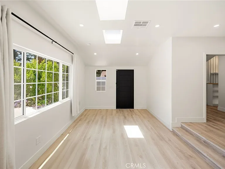 21231 San Miguel St — Photo 16