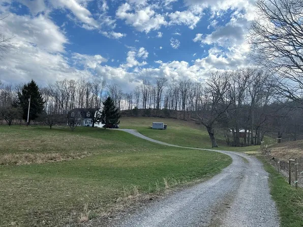 6387 Webster Rd, Cowen, WV 26206