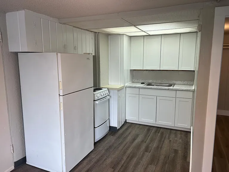 715 Judson St #7 — Photo 5